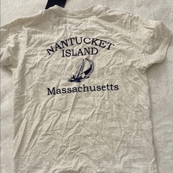 Brandy Melville Nantucket Island Gray T-Shirt - Picture 5 of 5